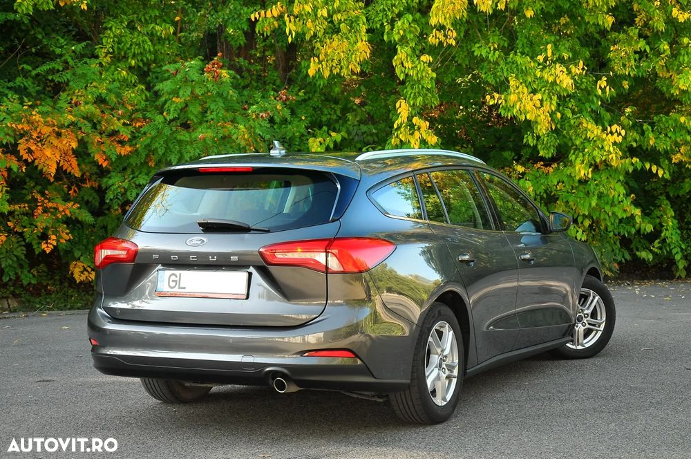 Ford Focus - 4
