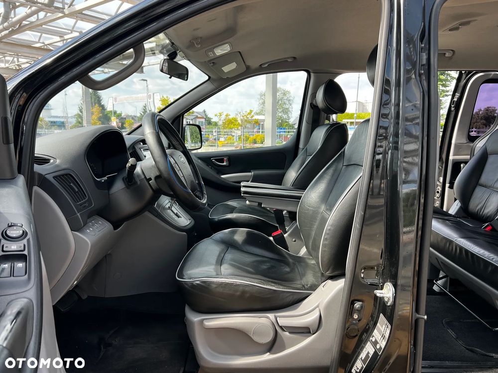 Hyundai H-1 Starex - 17