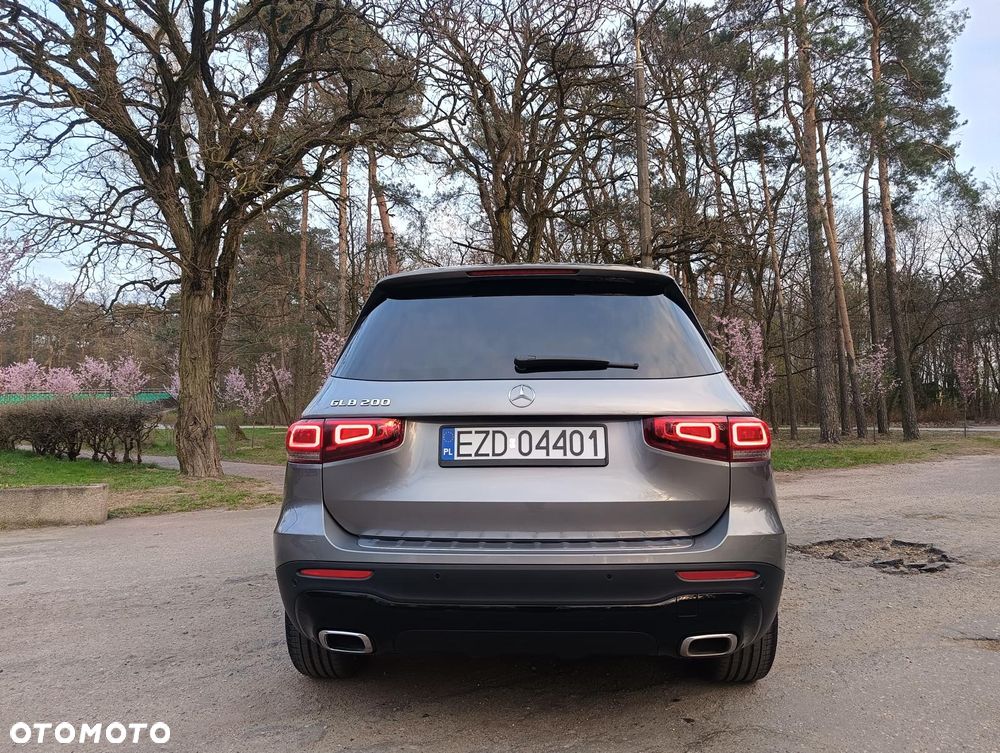 Mercedes-Benz GLB 200 7G-DCT - 7