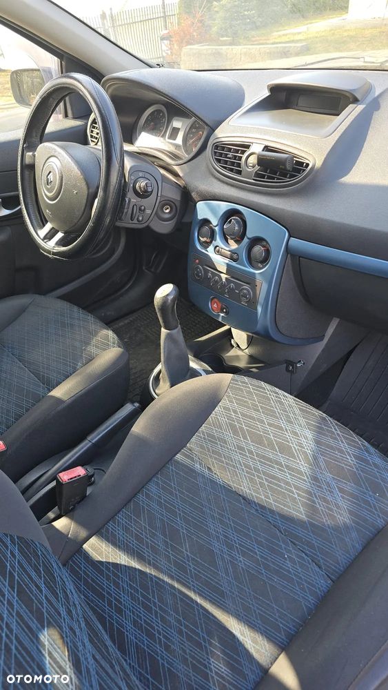 Renault Clio 1.2 16V Expression - 14