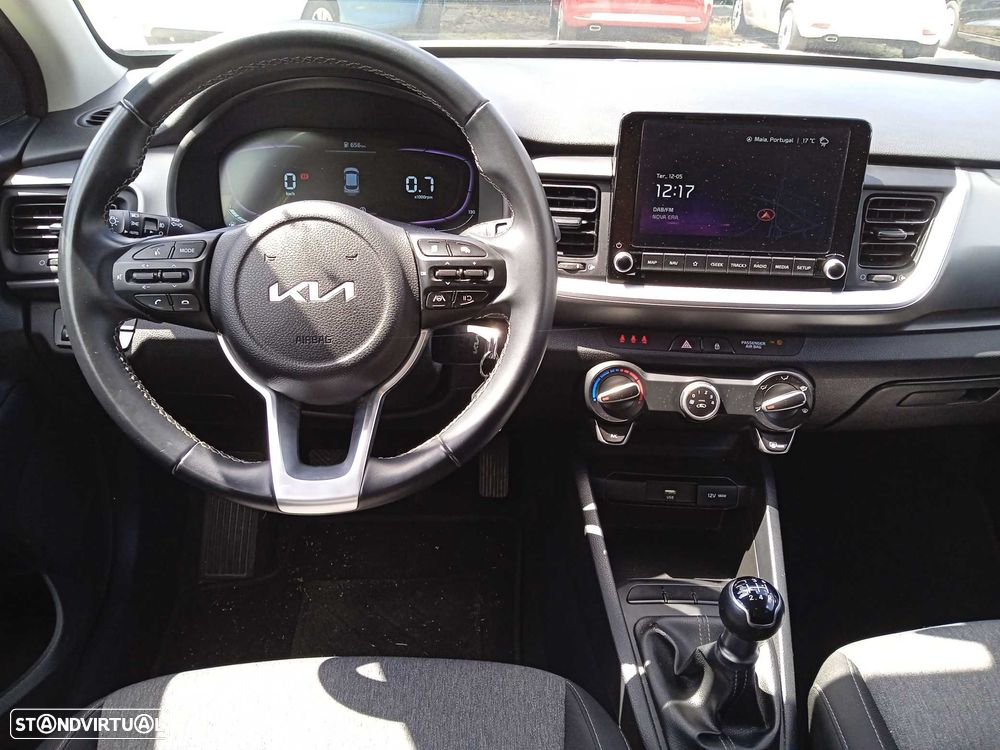 Kia Stonic 1.2 MPi Dynamic - 12