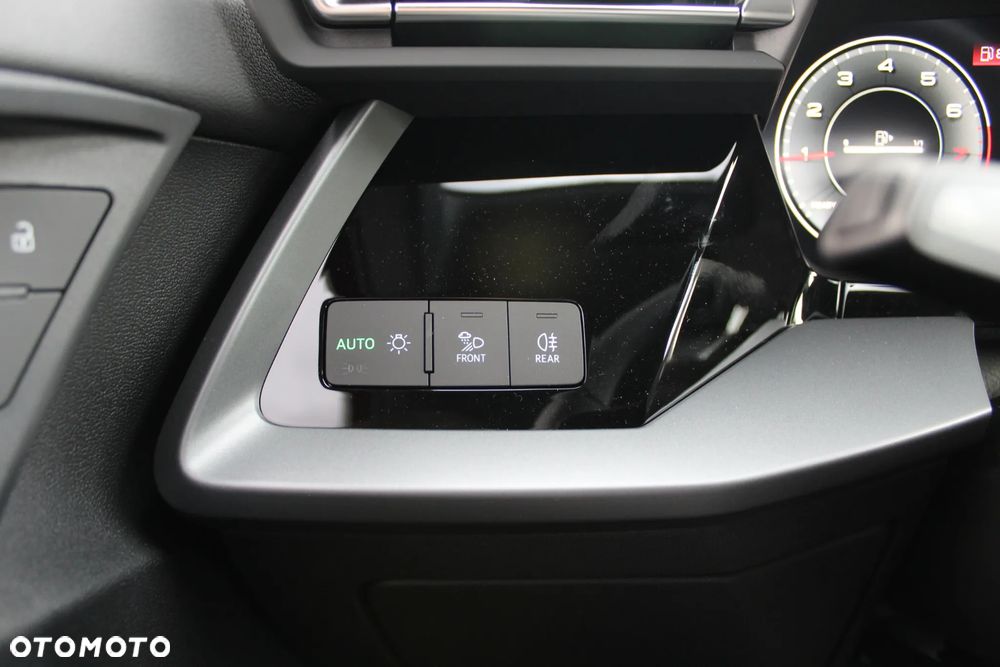 Audi A3 Limousine TFSI mHEV 110 kW Advanced S tronic - 33