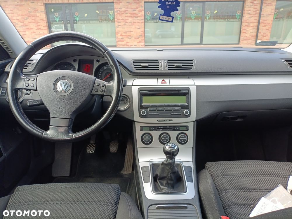 Volkswagen Passat - 5