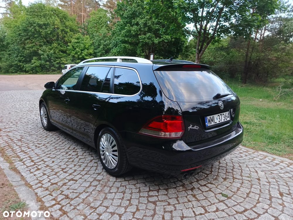 Volkswagen Golf 2.0 TDI DPF Highline - 23