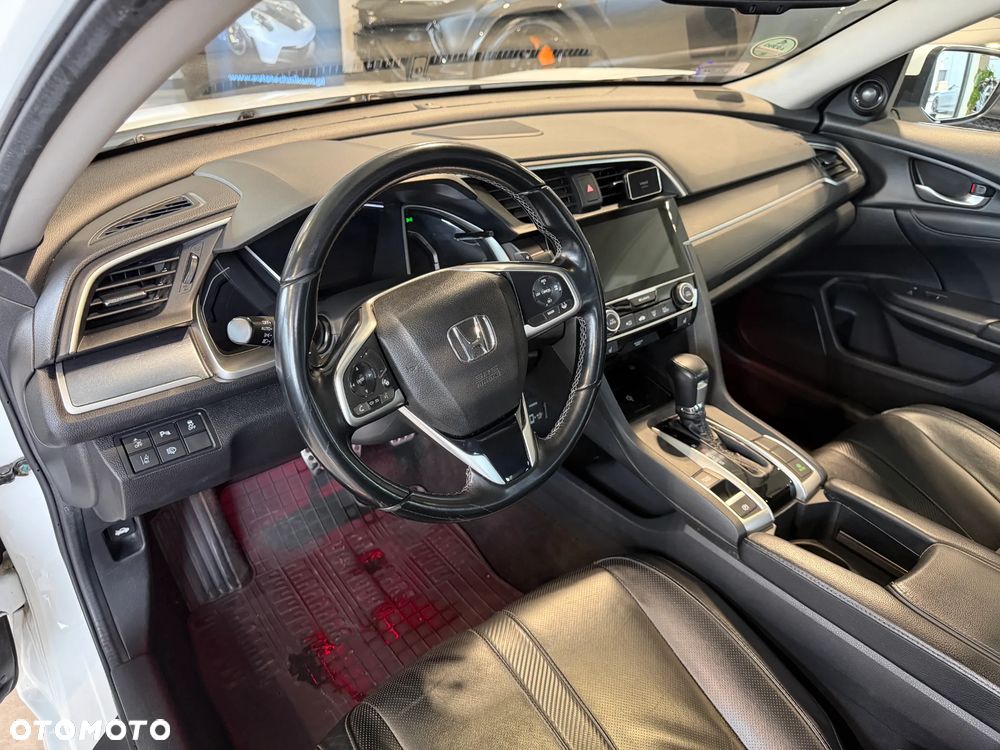 Honda Civic 1.5 T Executive CVT - 11