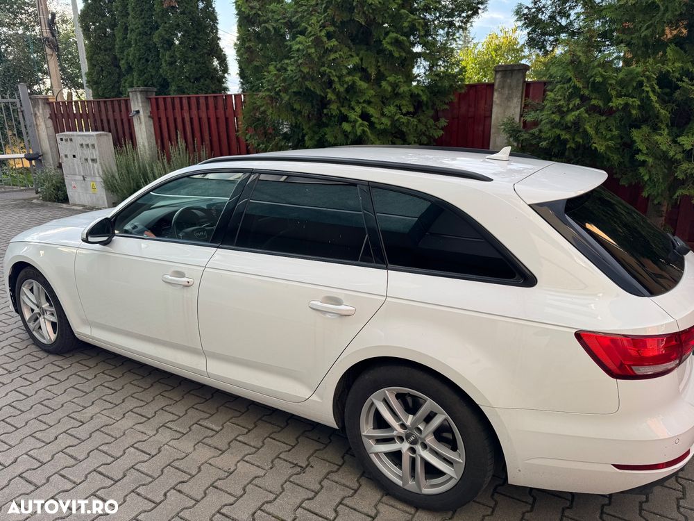 Audi A4 Avant 2.0 TDI S tronic - 25