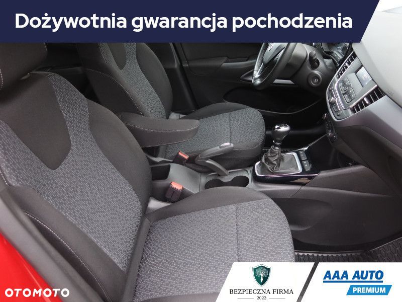 Opel Crossland X - 11