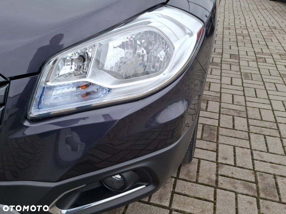 Suzuki SX4 S-Cross 1.6 Premium 4WD - 16