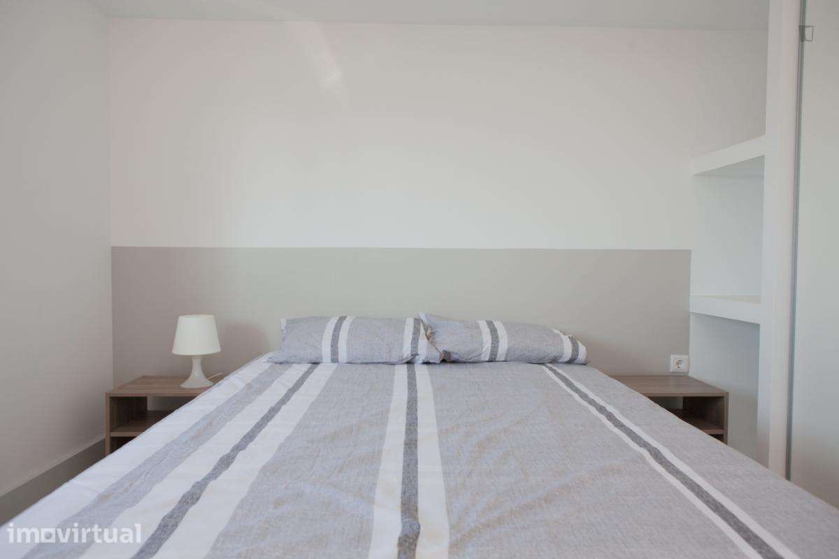 Quarto - localizado em Montes Claros Coimbra - Grande imagem: 5/23