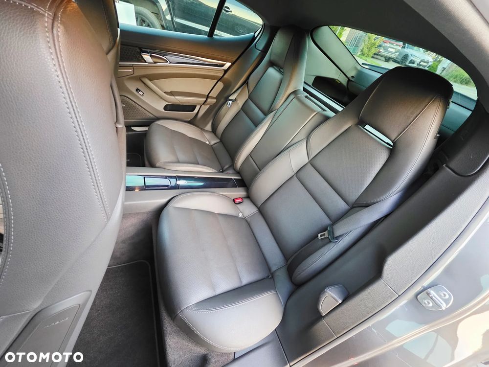 Porsche Panamera Diesel - 27