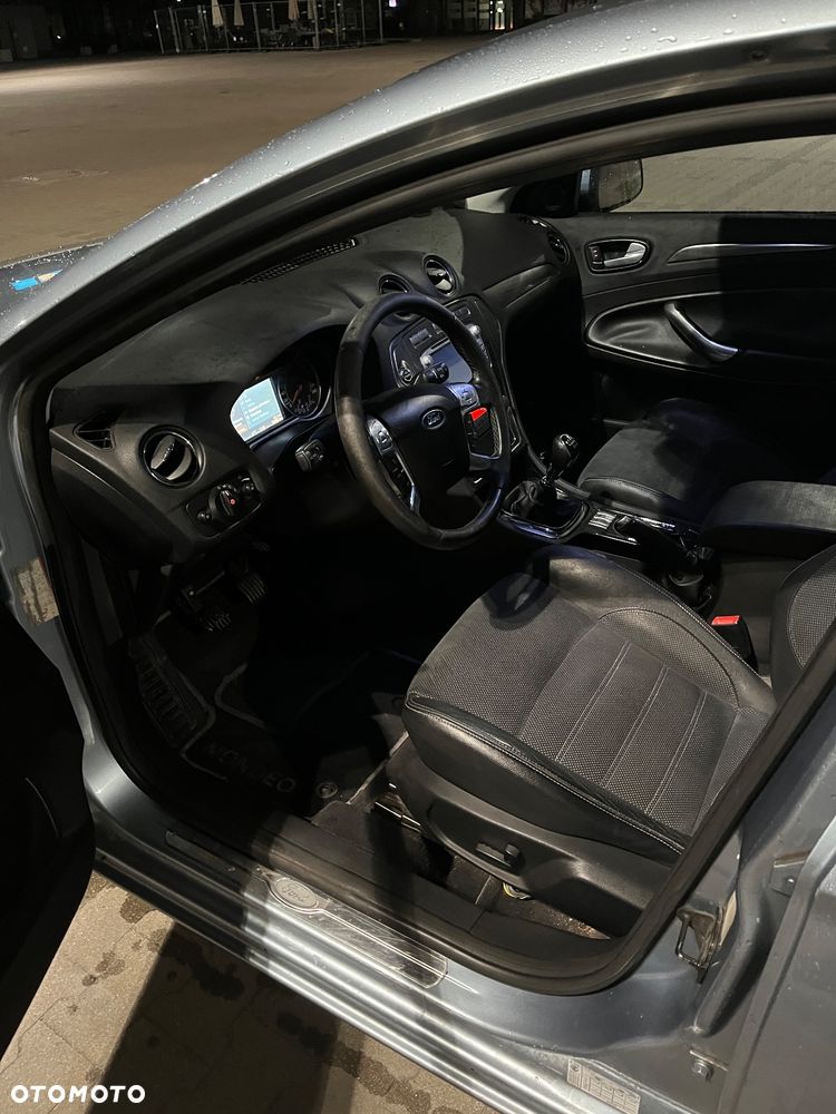 Ford Mondeo 2.0 TDCi Ghia - 6