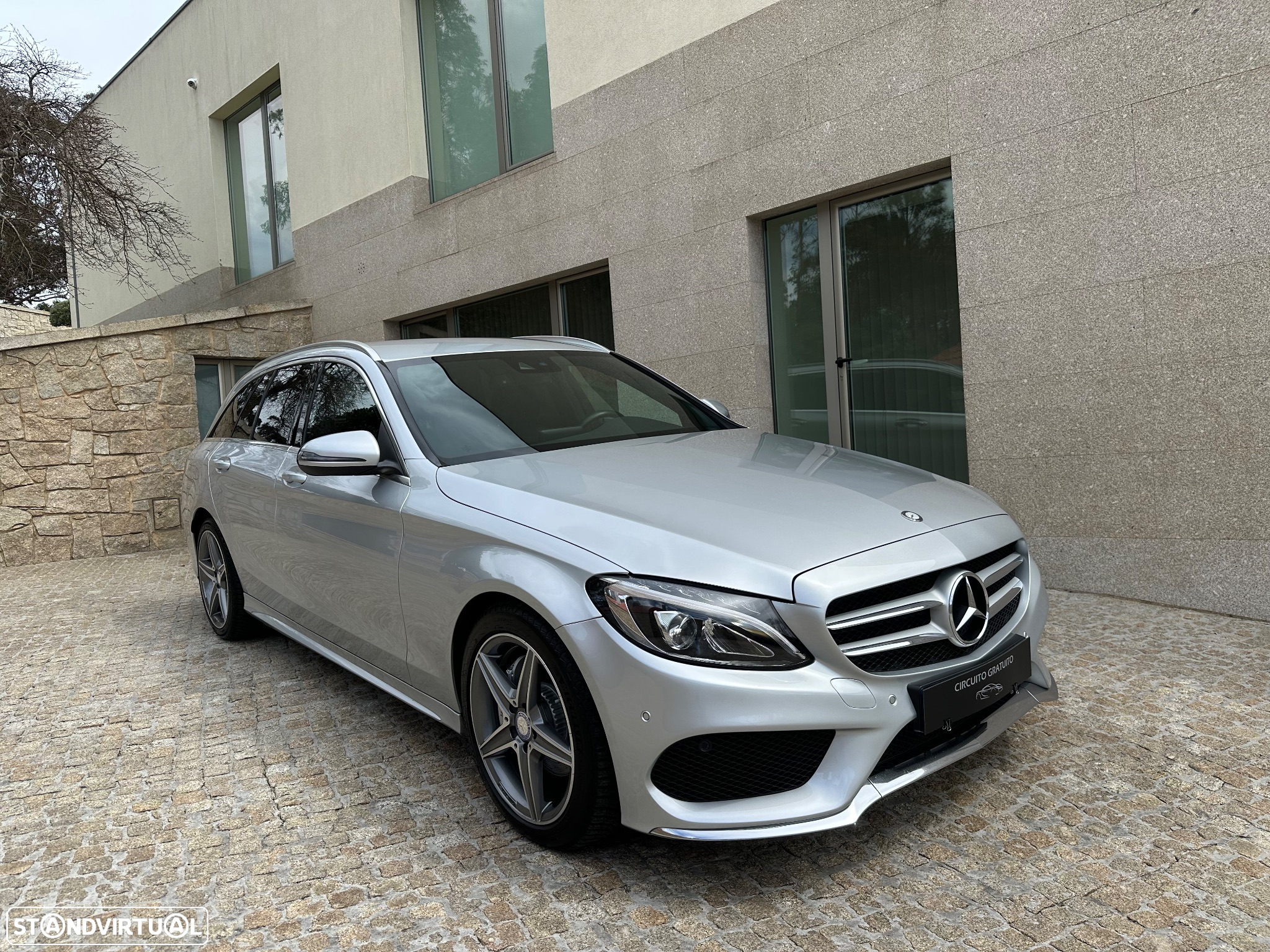 Mercedes-Benz C 220 d AMG Line - 4
