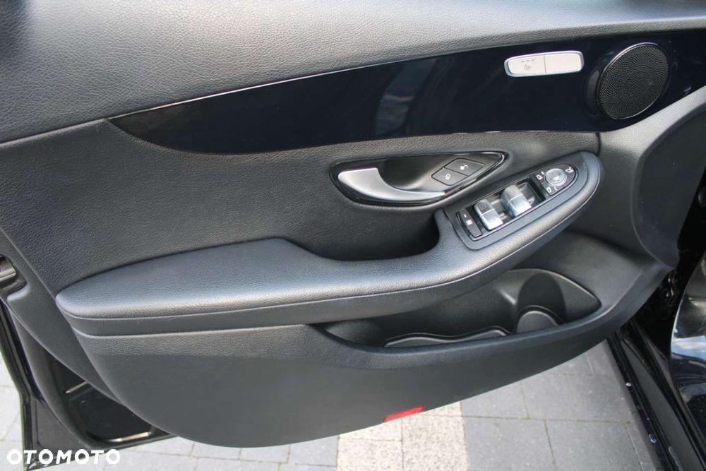 Mercedes-Benz Klasa C - 25