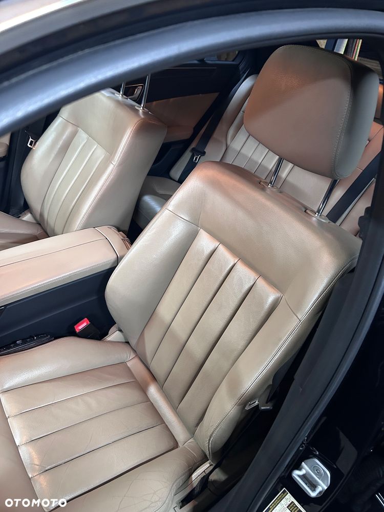 Mercedes-Benz Klasa E 350 4-Matic Classic - 19