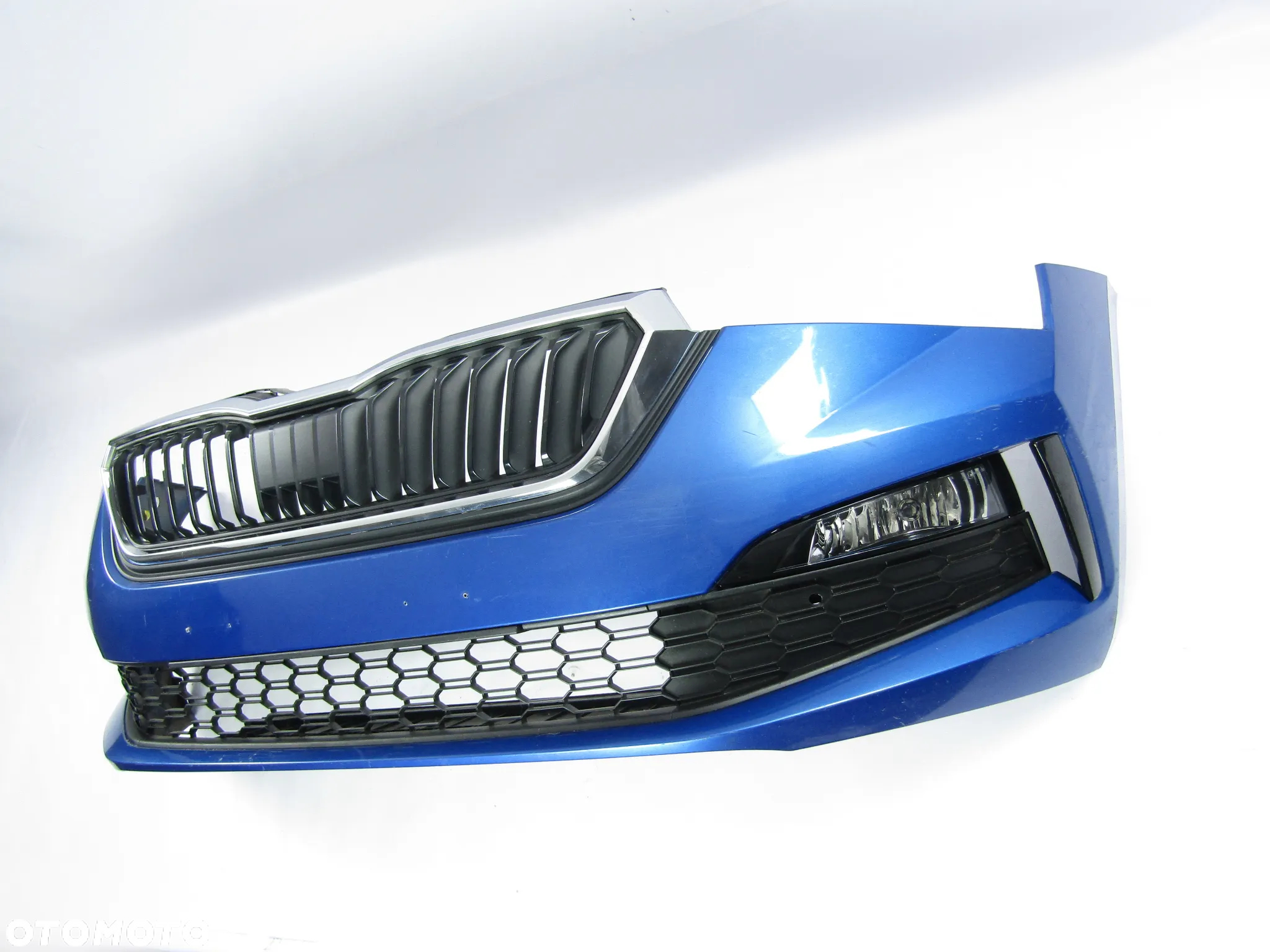 Zderzak przedni Skoda Scala 19 - 24 Bez otworów LF5W - 8