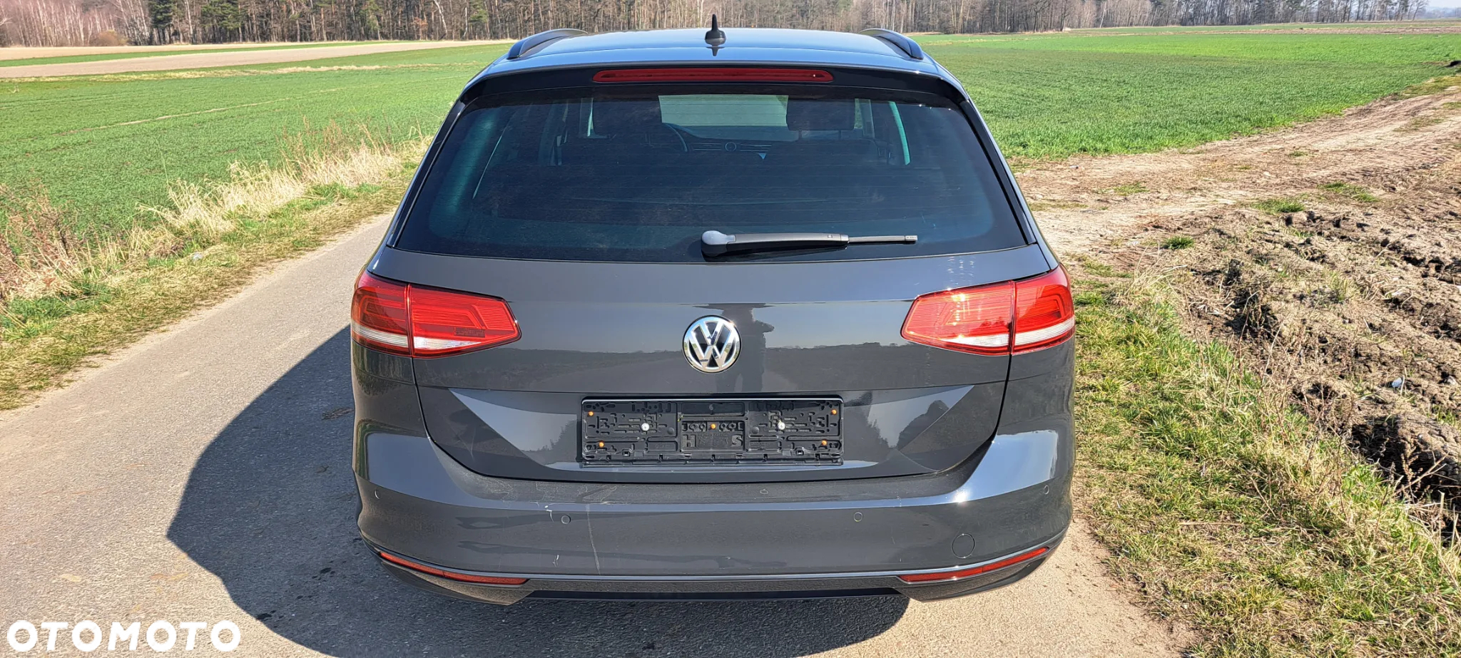 Volkswagen Passat 2.0 TDI (BlueMotion Technology) DSG Comfortline - 6