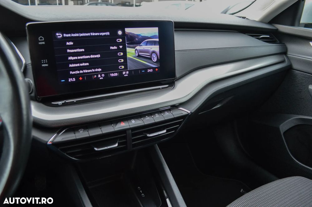 Skoda Octavia Combi 2.0 TDI DSG Tour - 10