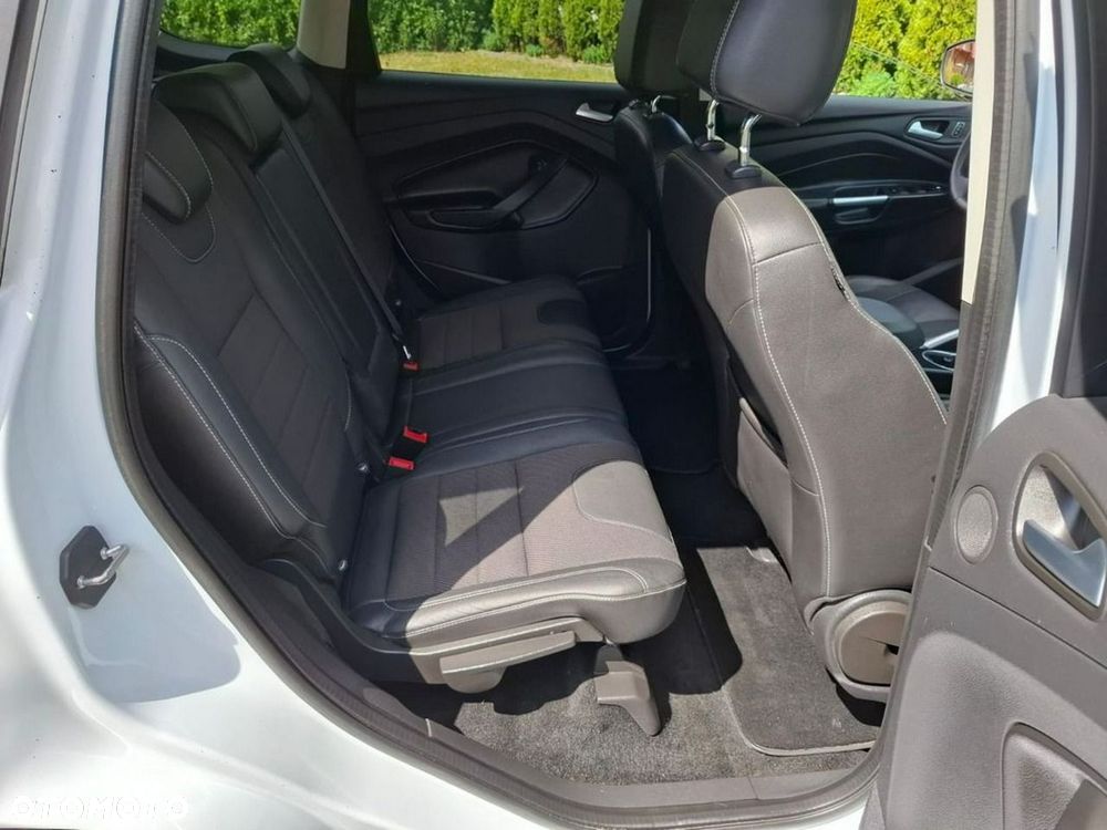 Ford Kuga 2.0 TDCi 4WD Titanium - 27