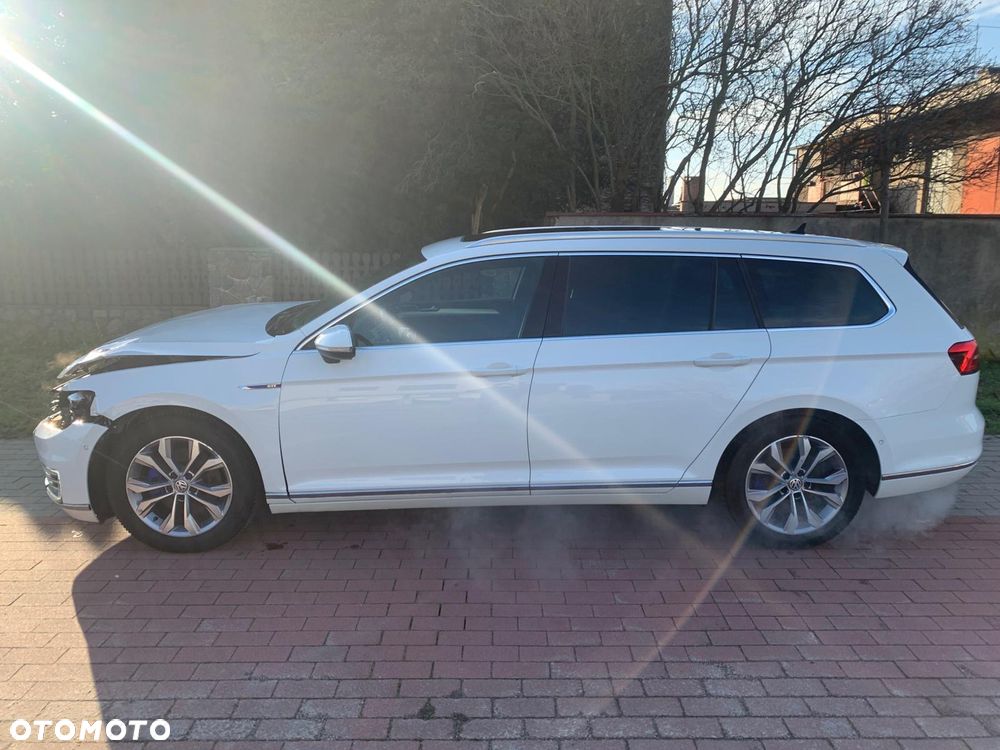 Volkswagen Passat - 6