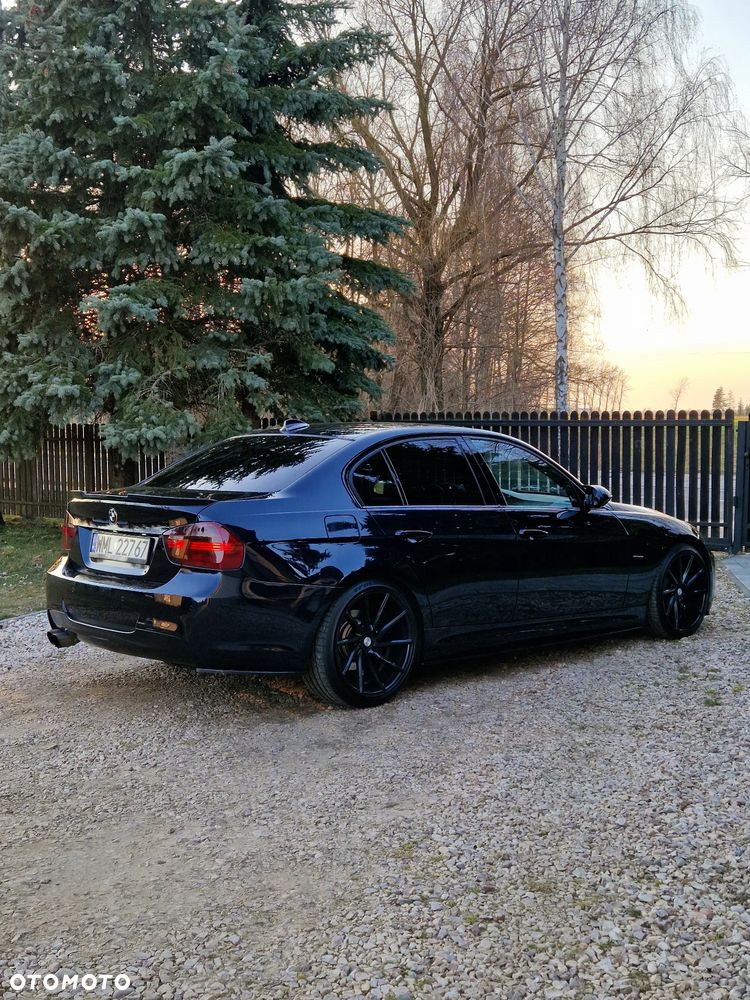 BMW Seria 3 320i - 6