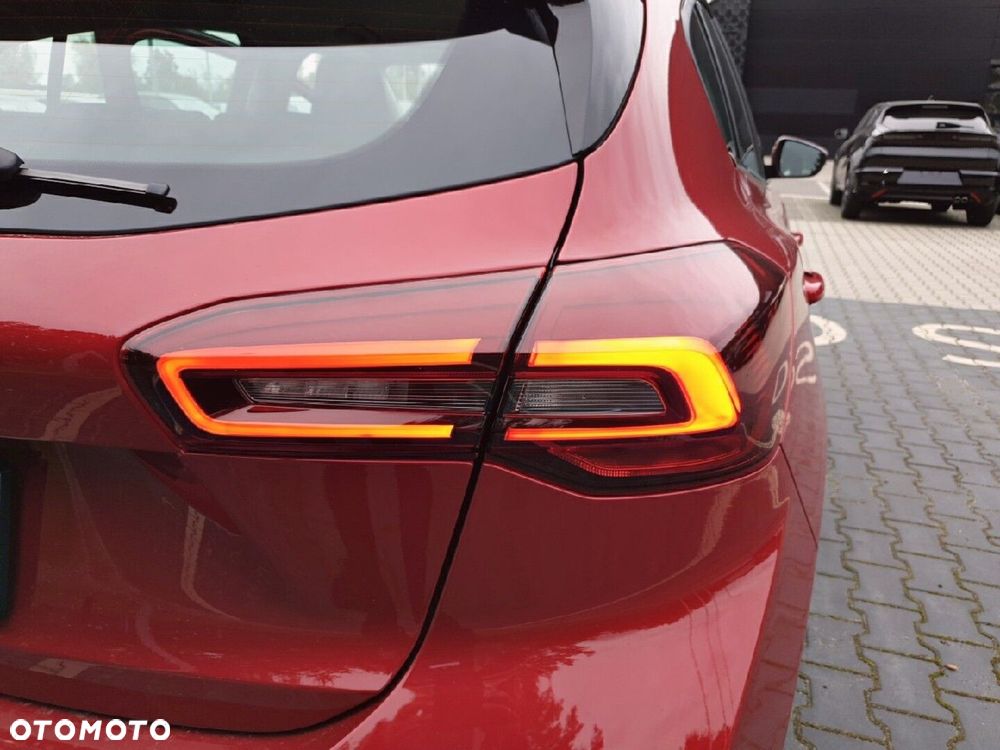 Ford Focus 1.0 EcoBoost mHEV Titanium - 13
