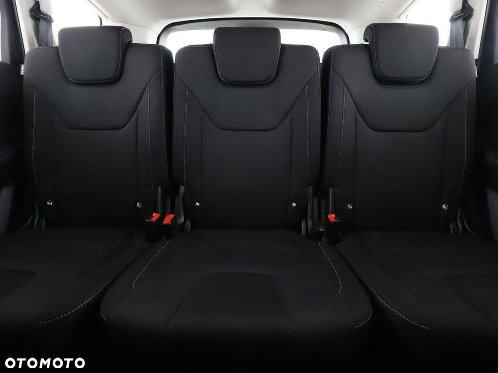 Ford S-Max 2.0 EcoBlue Titanium - 19