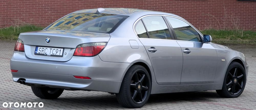 BMW Seria 5 520i Touring Edition Sport - 16