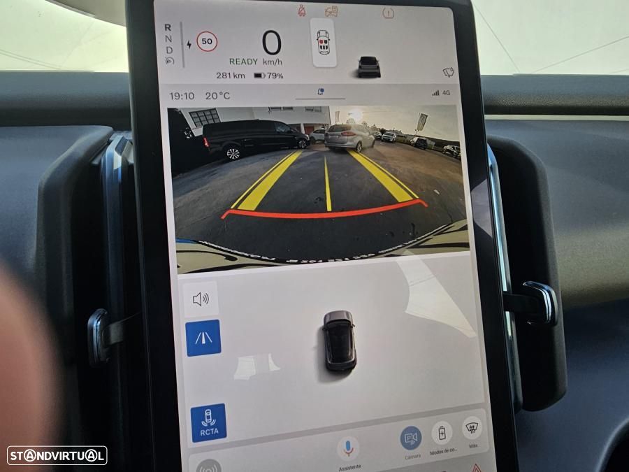 Volvo EX30 Single Motor Extended Range RWD Core - 57