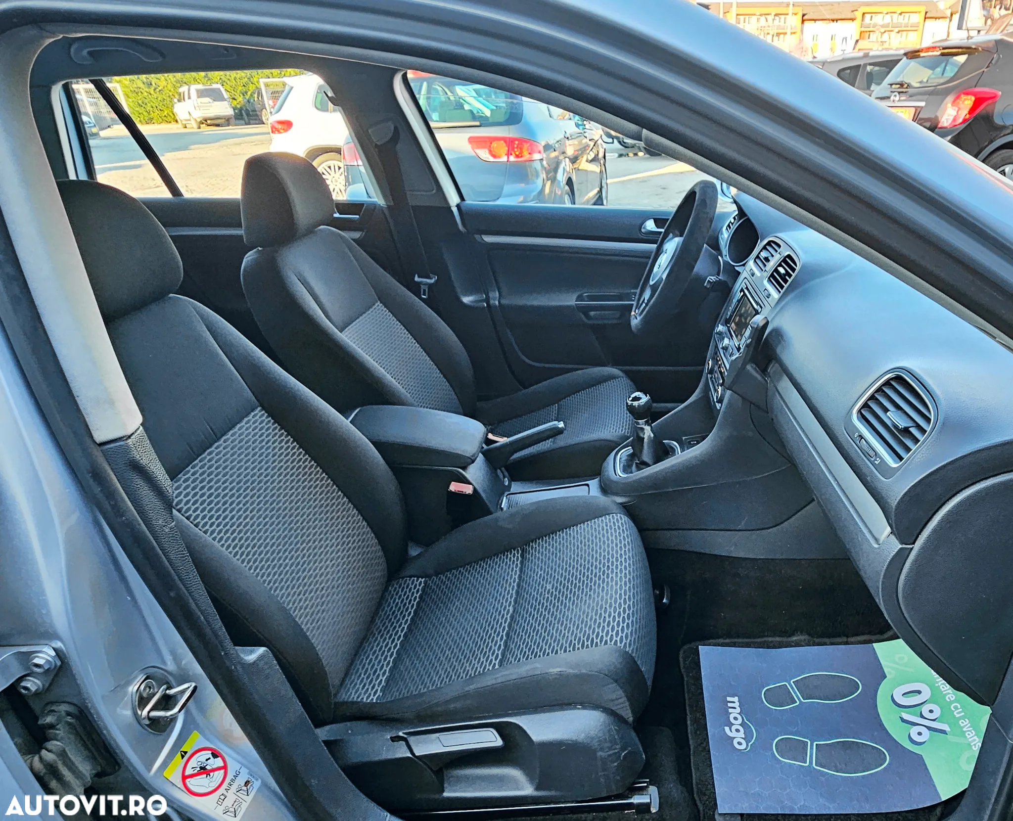 Volkswagen Golf - 14