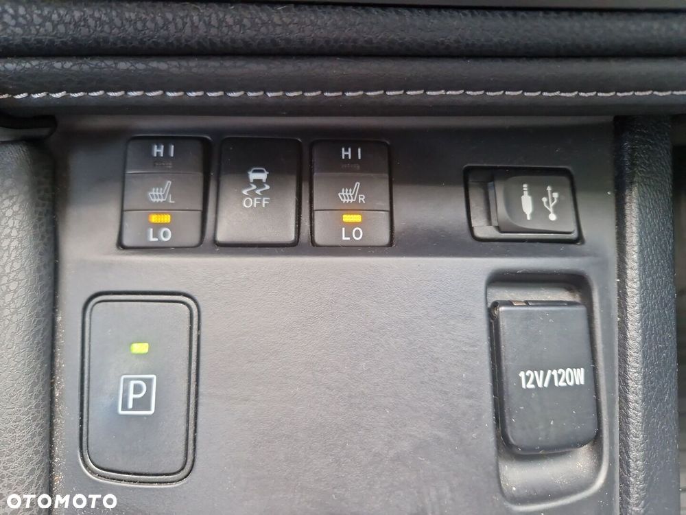 Toyota Auris - 22