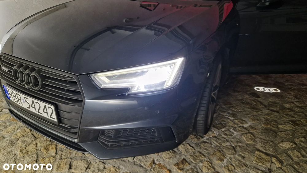 Audi A4 Limousine - 36