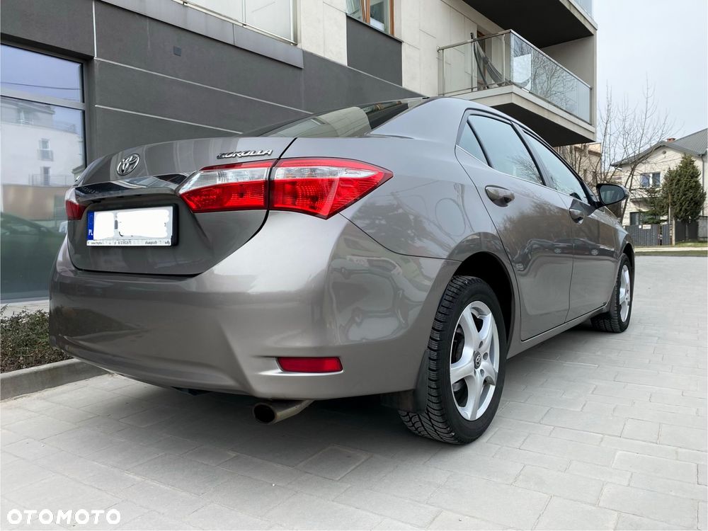 Toyota Corolla 1.6 Premium - 22
