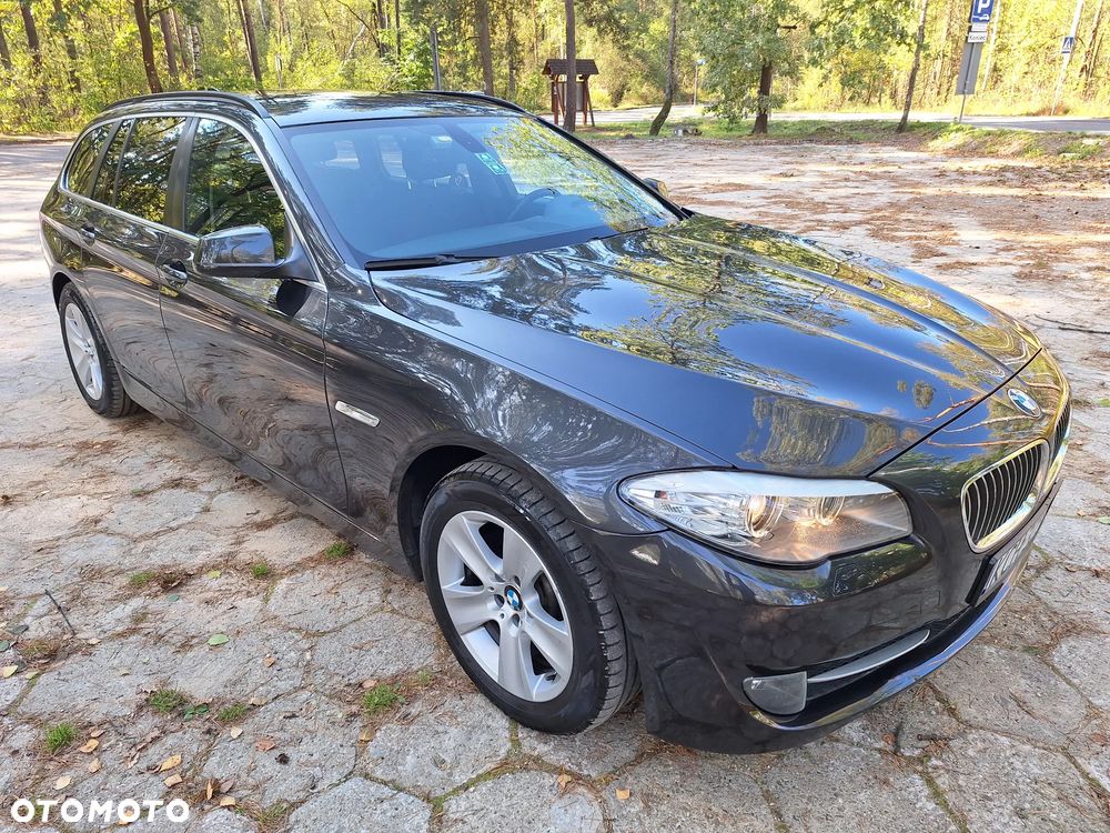 BMW Seria 5 520d Touring - 2