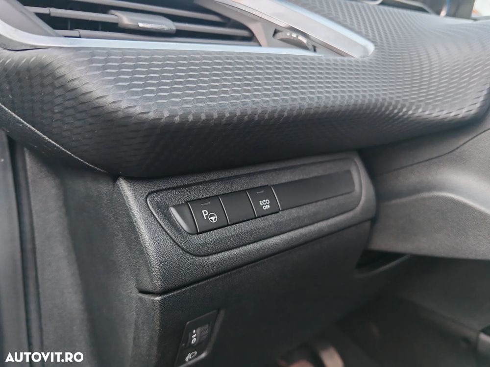 Peugeot 2008 PureTech 110 Stop&Start Allure - 8