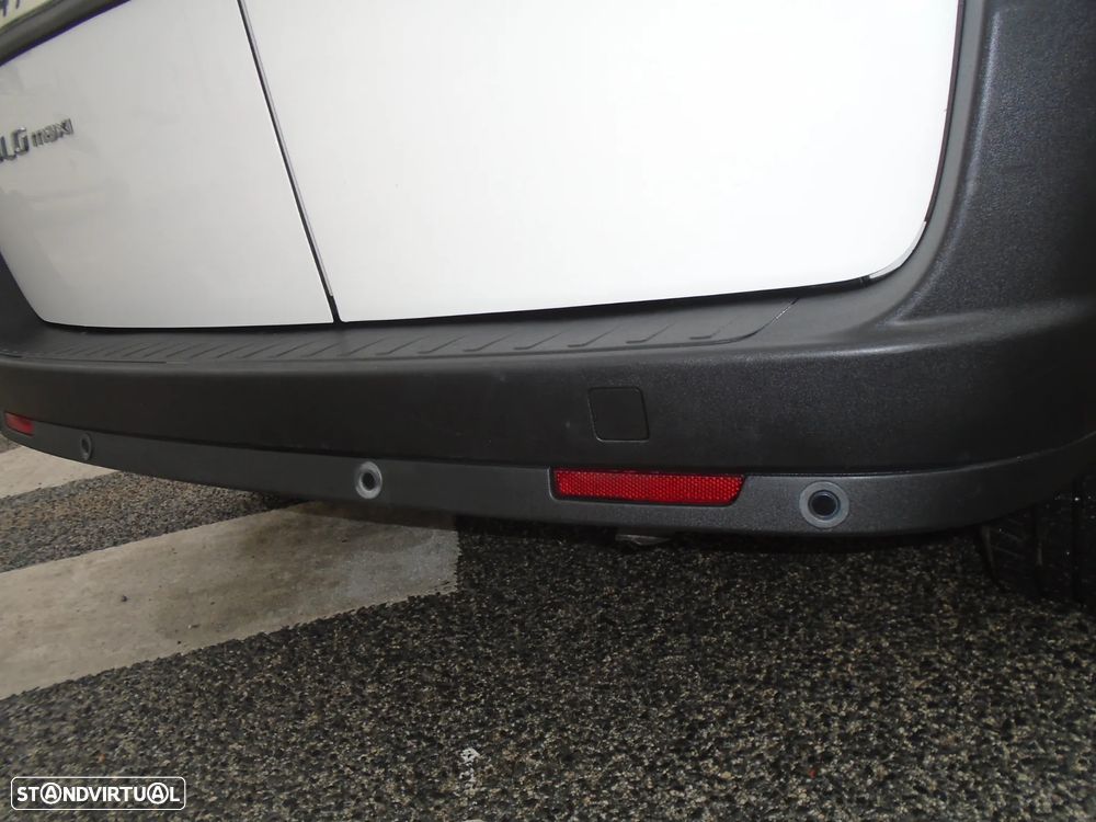 Fiat Doblo 1.3 M-JET 95 CV-  3 LUGARES-NACIONAL- IVA DEDUTIVEL - 34