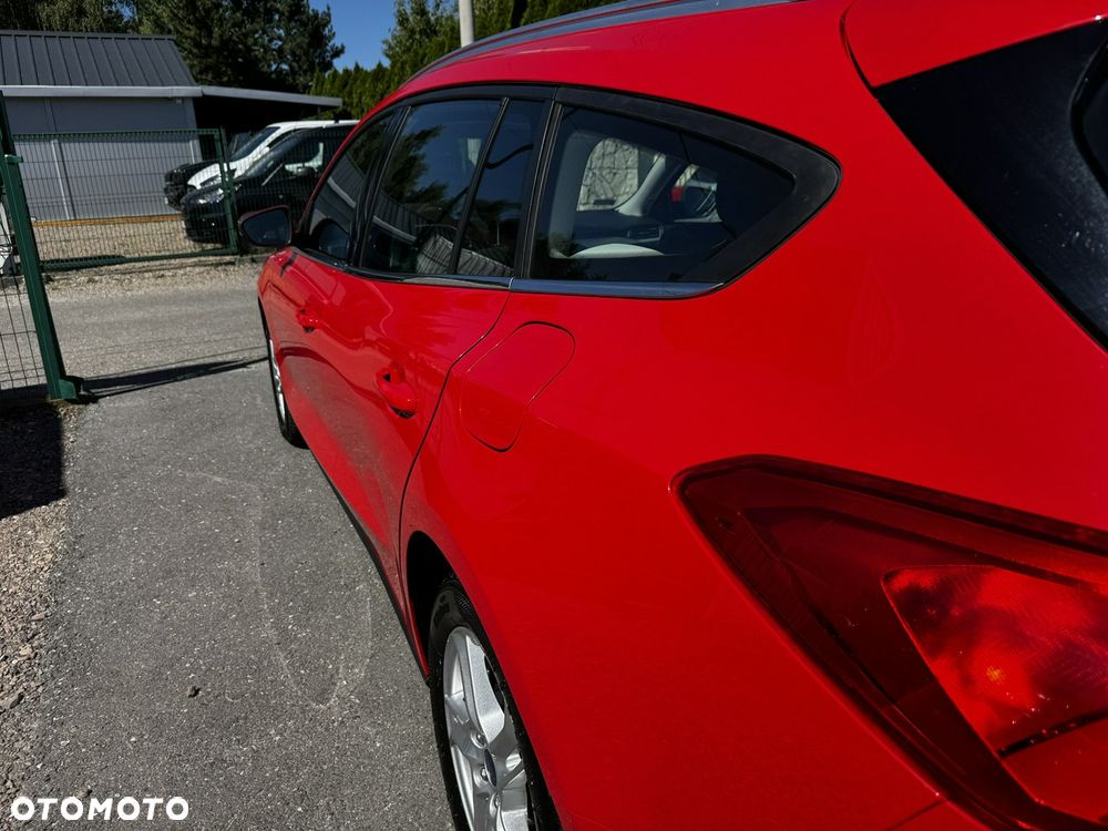 Ford Focus 1.5 EcoBlue SCR Titanium X - 4