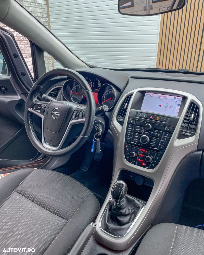 Opel Astra 1.7 CDTI Cosmo - 7