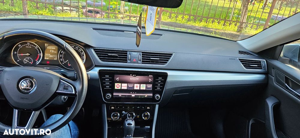 Skoda Superb 2.0 TDI DSG Ambition - 11