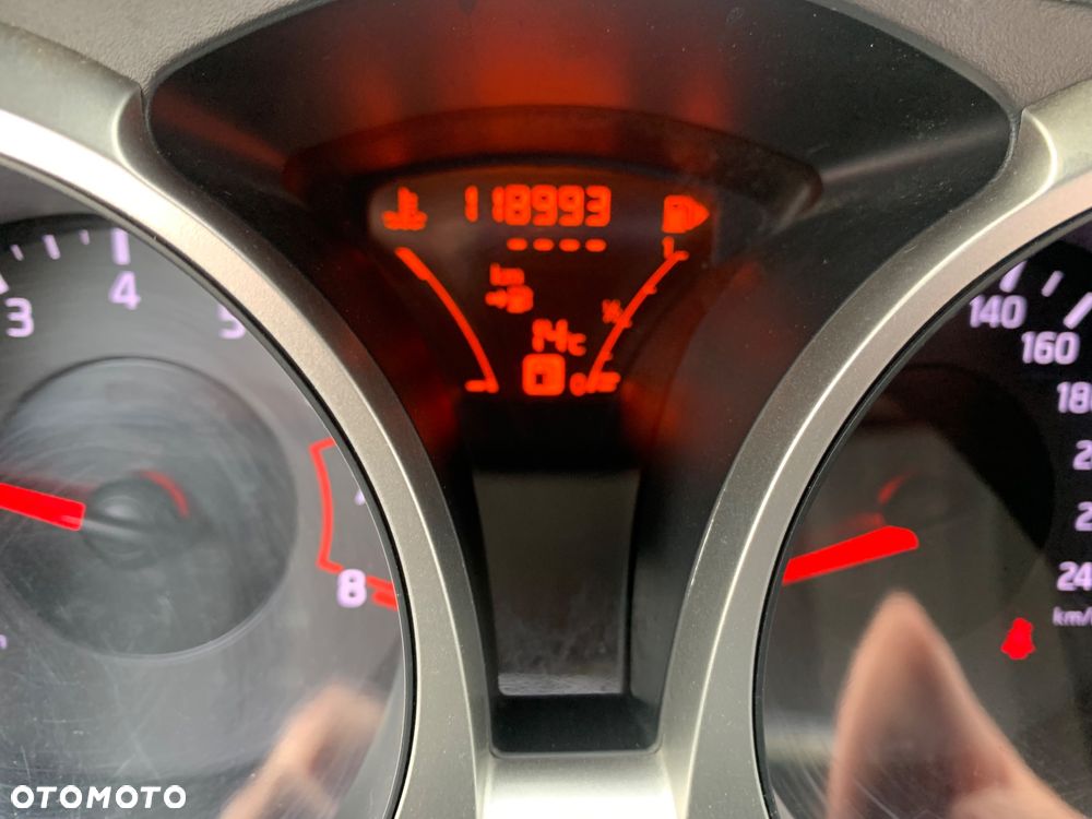 Nissan Juke 1.6 DIG-T Acenta EU6 - 34
