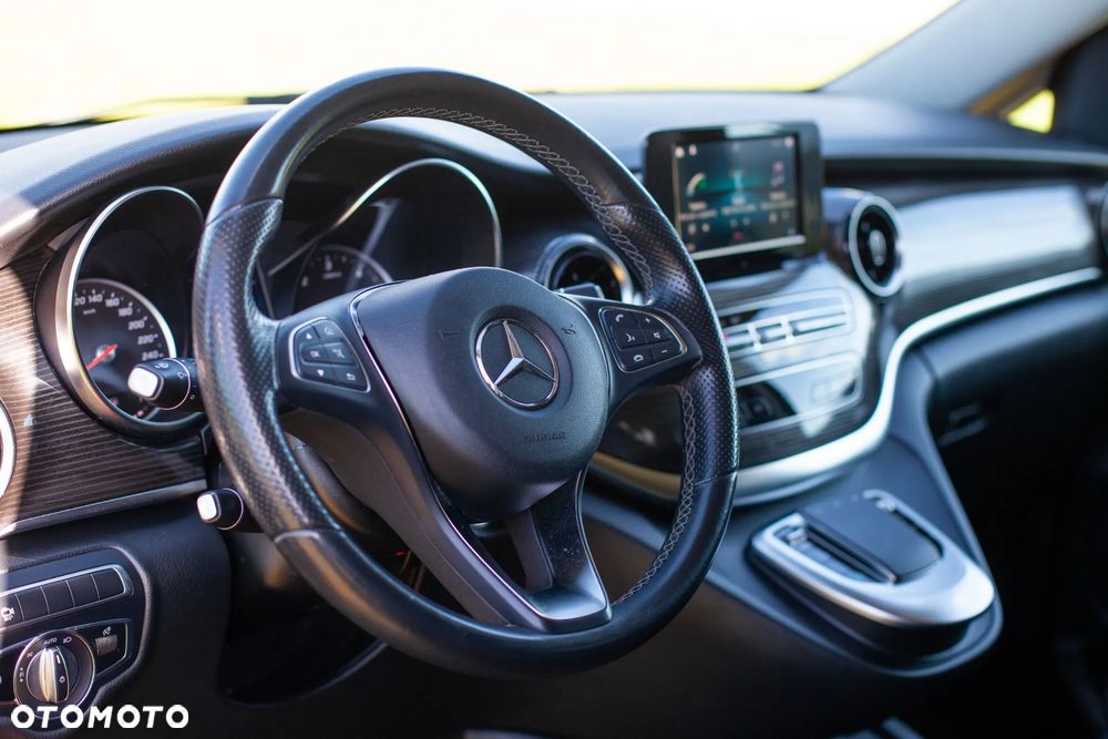 Mercedes-Benz Klasa V 220 d 4-Matic 9G-Tronic (d³ugi) - 16