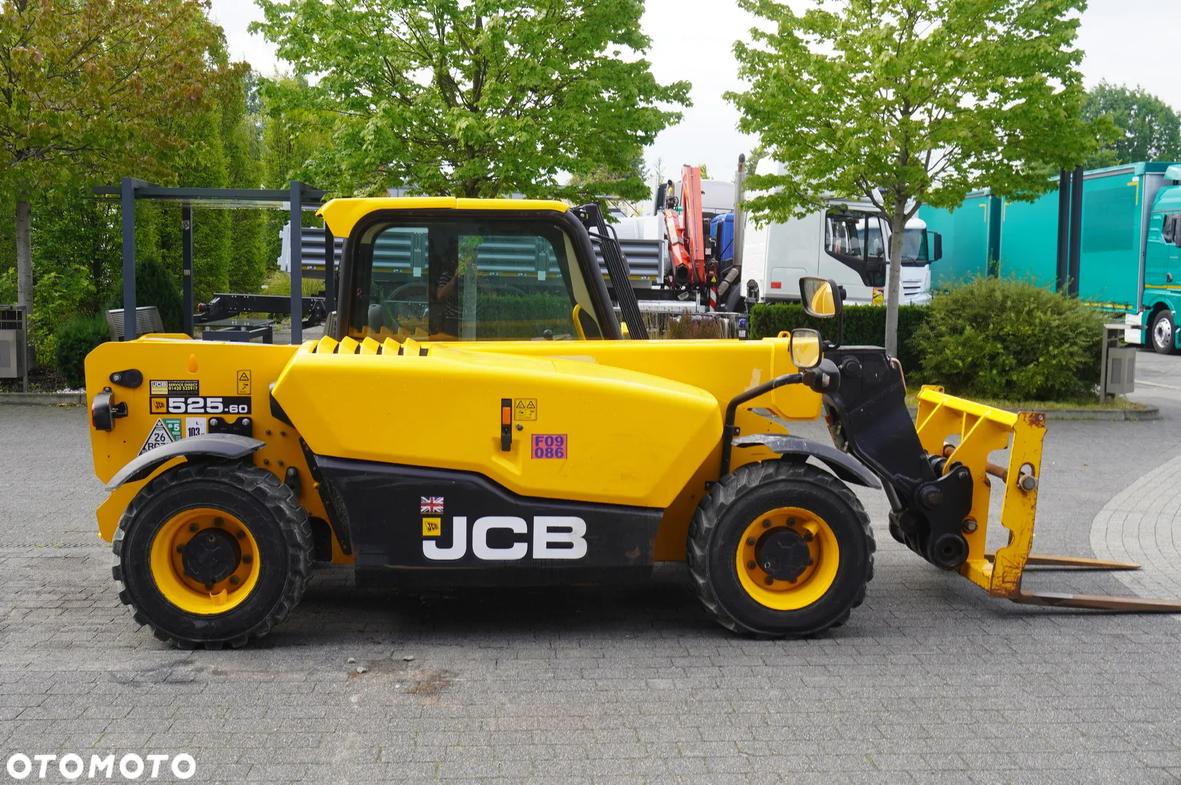 JCB 525-60T5 / 2022 / 860 MTH! / 2,5 t / zasięg 6 m / joystick - 9