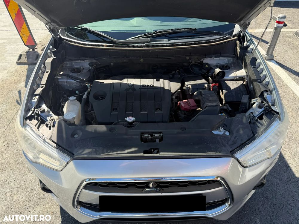 Mitsubishi ASX - 10