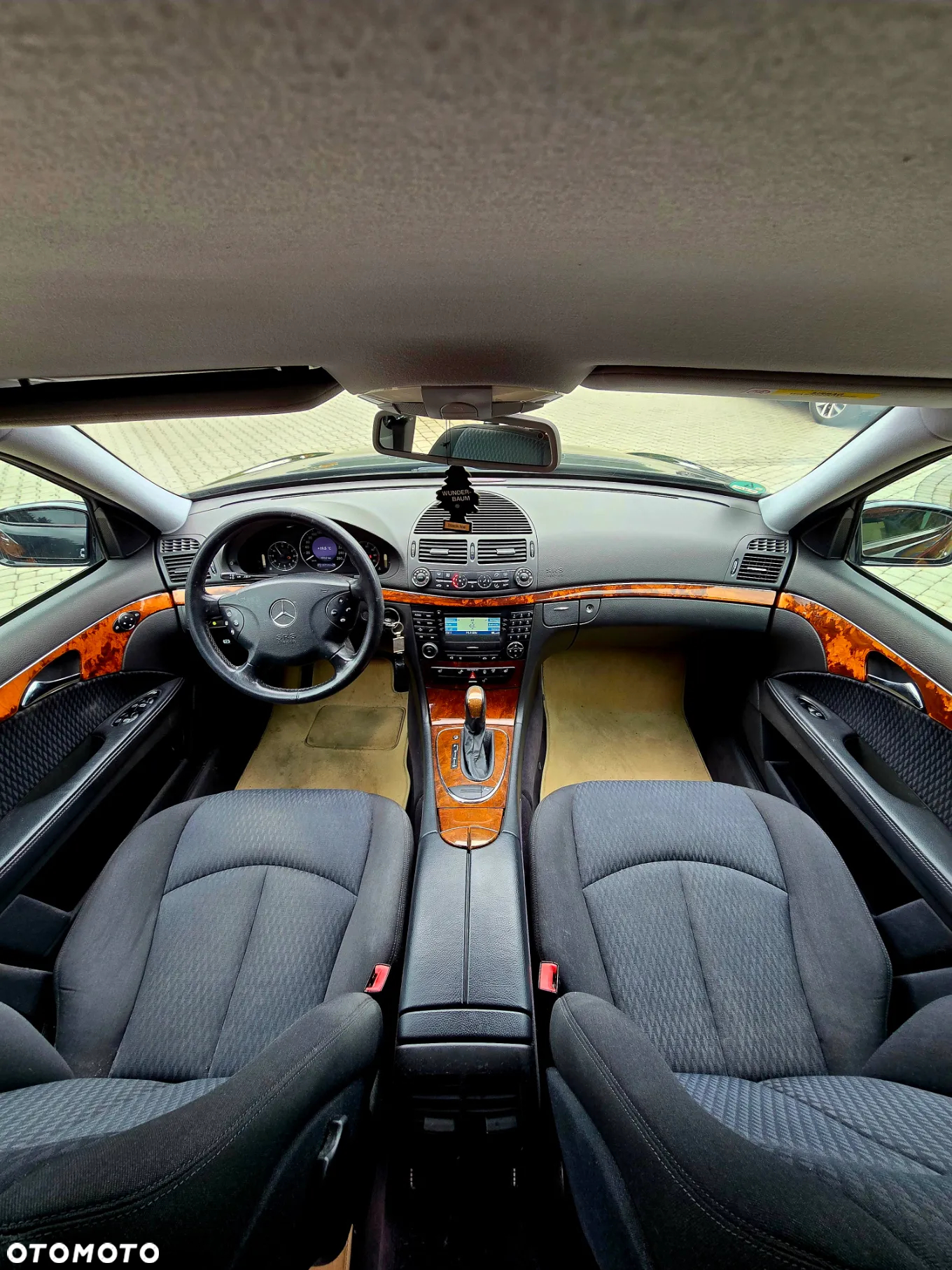 Mercedes-Benz Klasa E 320 Elegance - 13