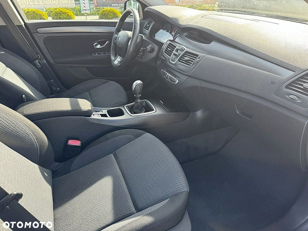 Renault Laguna - 11