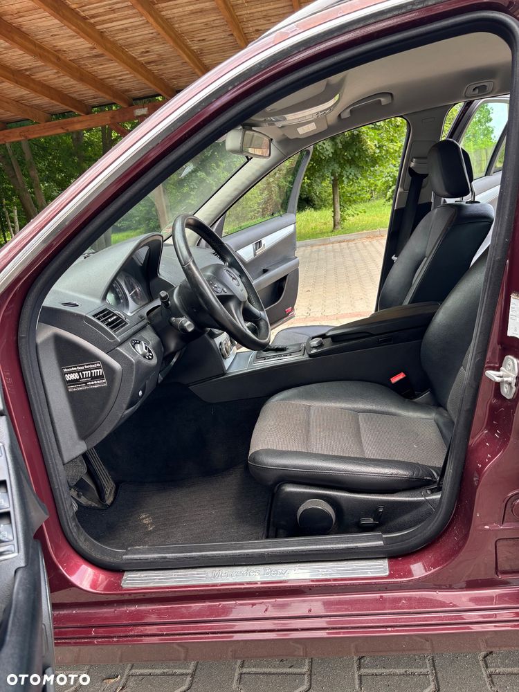 Mercedes-Benz Klasa C 220 CDI DPF Automatik Avantgarde - 14