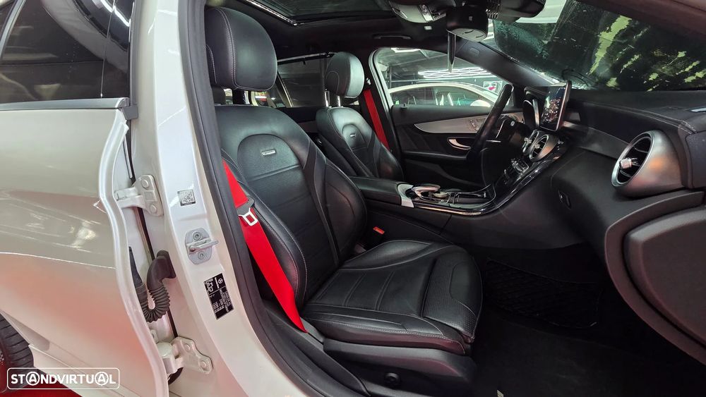 Mercedes-Benz C 63 AMG Standard - 24