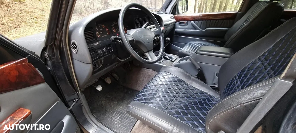 Toyota Land Cruiser - 13