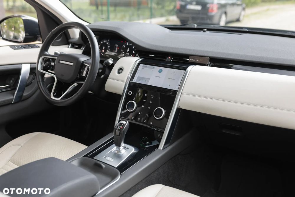 Land Rover Discovery Sport 2.0 P200 mHEV S - 16