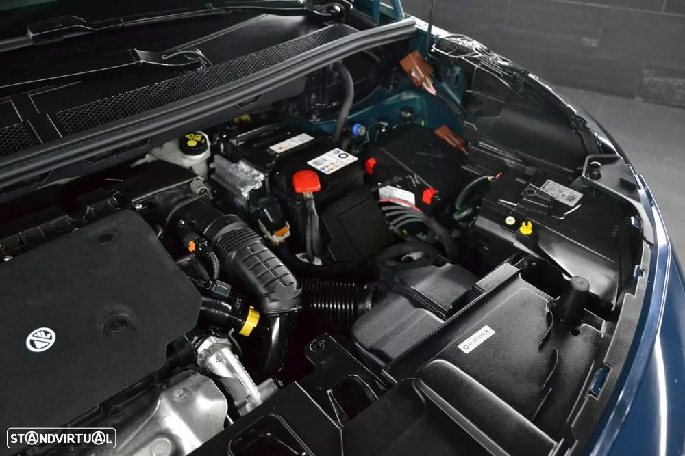 Peugeot 3008 1.5 BlueHDi Allure Pack EAT8 - 47