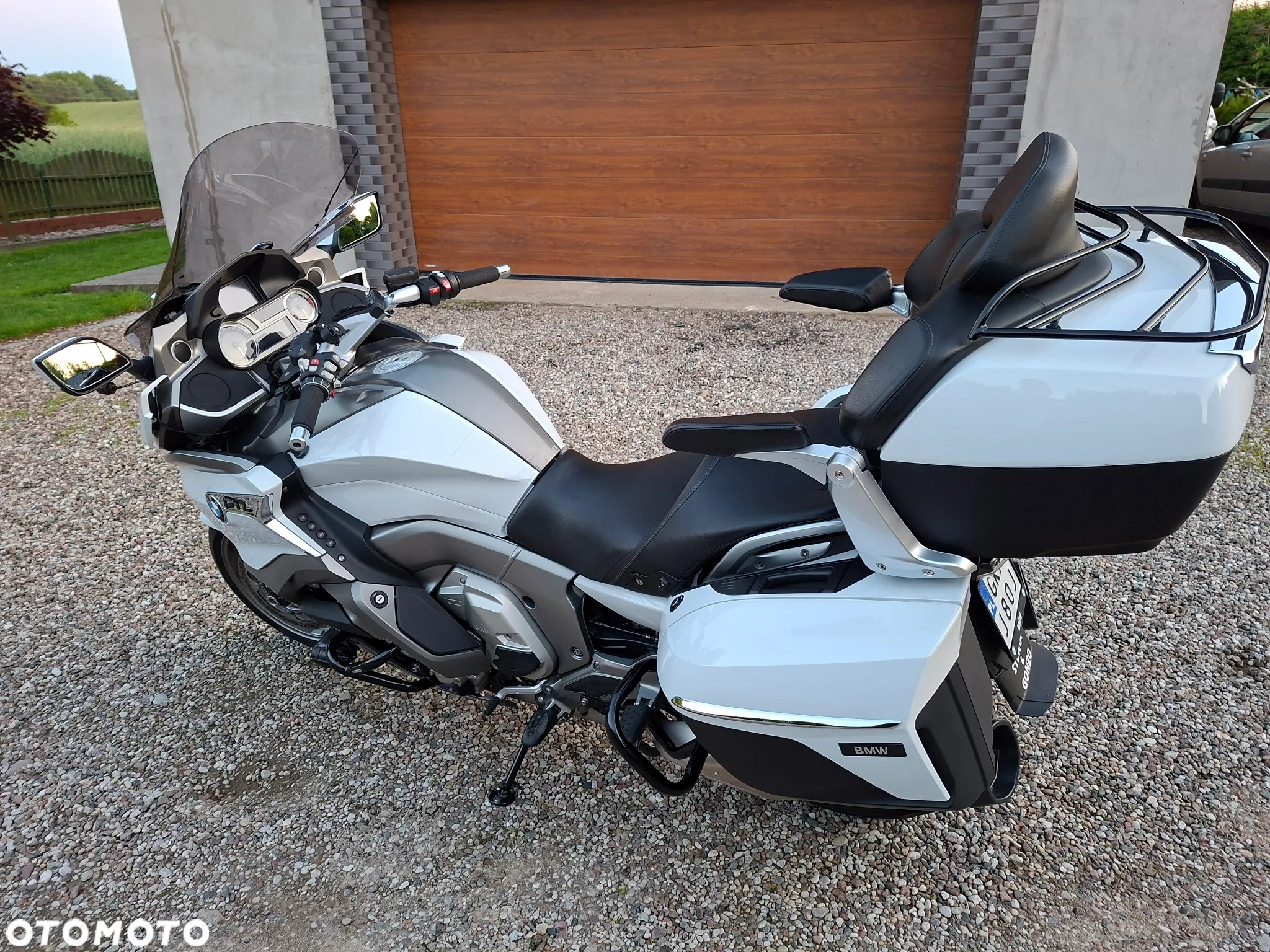 BMW K - 9